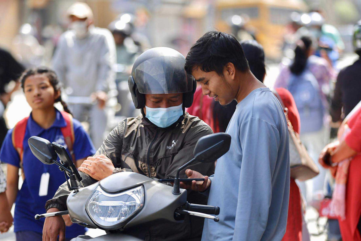 बन्दको मौकामा चर्को भाडा असुल्दै राइड सेयरिङ (तस्बिरहरू)