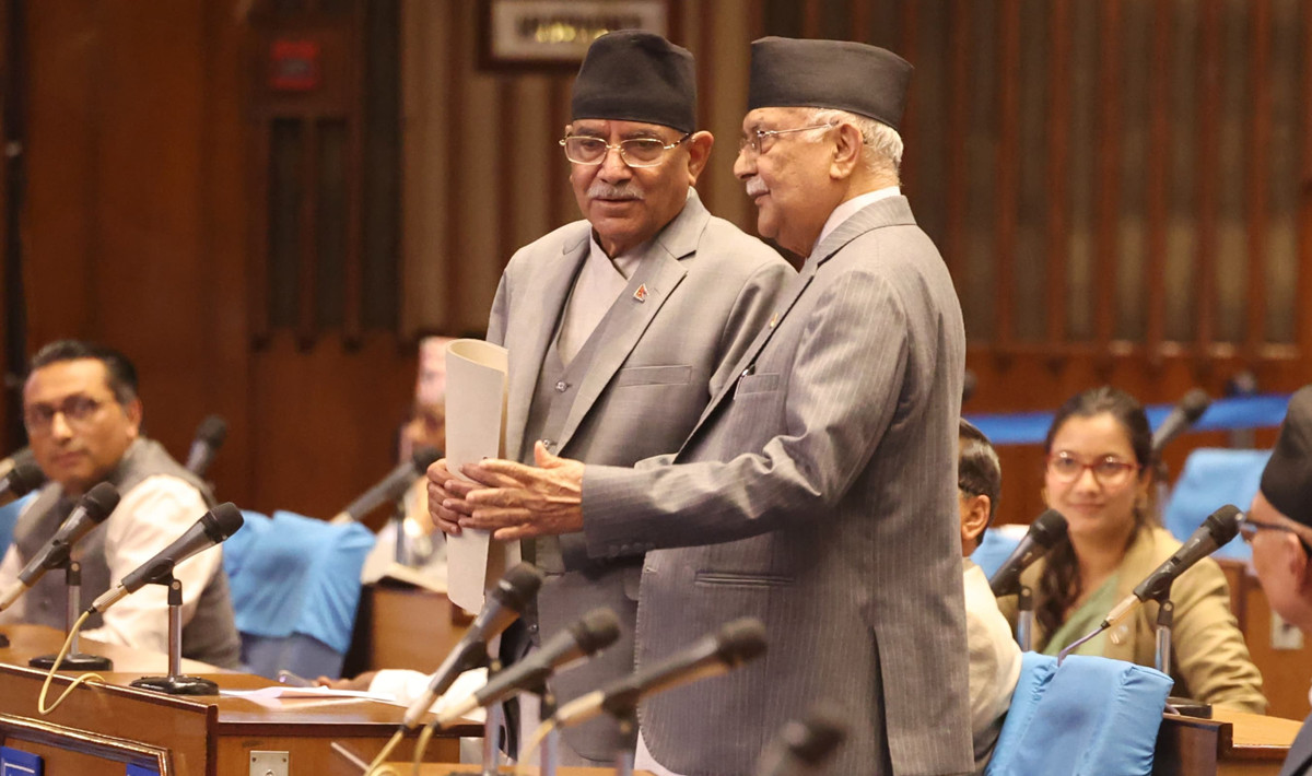 दुई बुँदे सहमति भएको एक साता नबित्दै प्रचण्डविरुद्ध खनिँदै एमाले