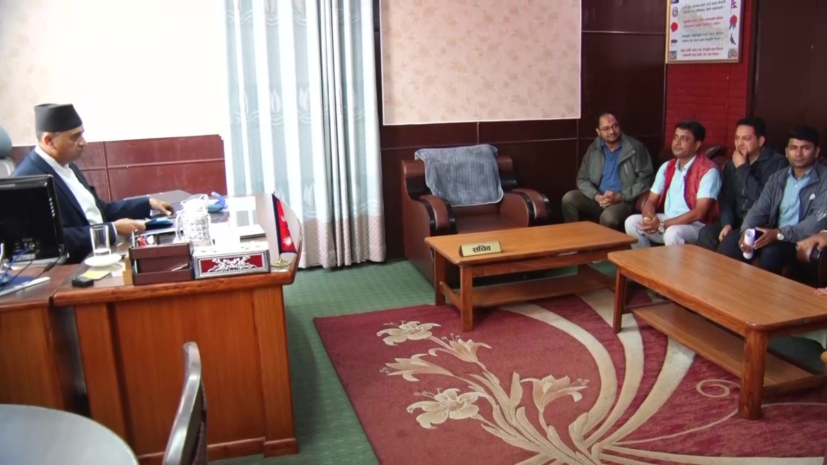 व्यवसायीक सुरक्षा र दरबन्दी व्यवस्थापनको माग गर्दै मन्त्रालयमा ज्ञापन पत्र