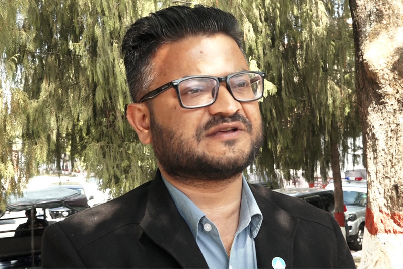 मुकुल ढकालले दायर गरेको रिटमा अन्तरिम आदेशका लागि दुवै पक्षलाई छलफलमा बोलाइयो