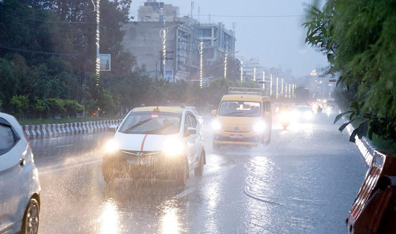 देशका धेरैजसाे ठाउँमा वर्षा, पछिल्लाे एक घण्टामा रुकुमकाेटमा सबैभन्दा धेरै पानी पर्‍याे