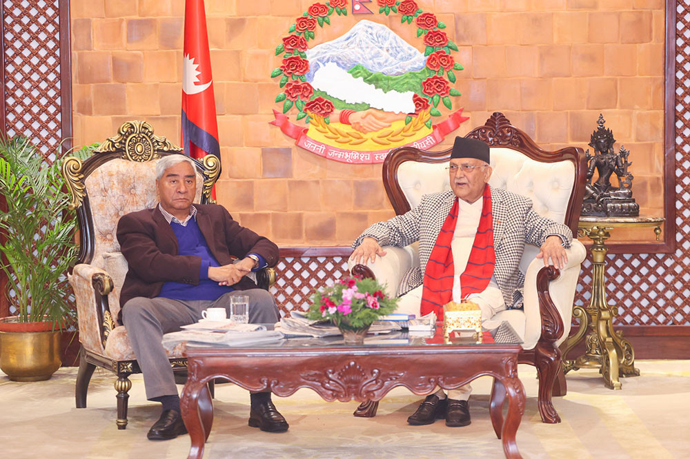 कांग्रेस र एमालेले किन आकस्मिक रुपमा सांसदलाई सिंहदरबार बोलाए ?