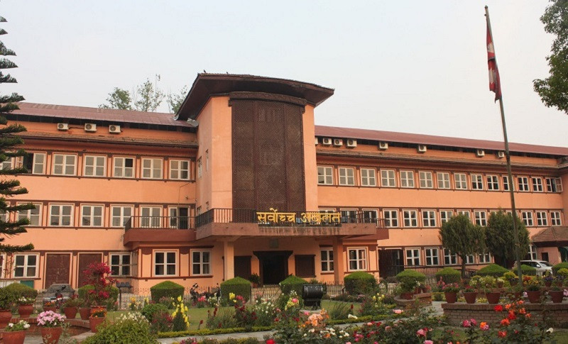 सौतेनी र आफ्नो छोरा भनी अङ्शमा विभेद गर्न नपाउने सर्वोच्चको व्याख्या