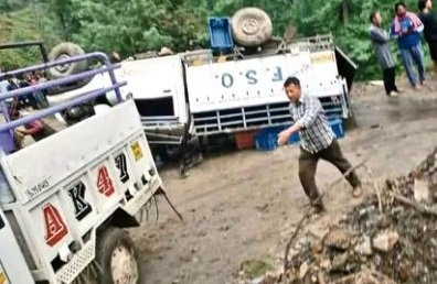 भारतको सिमलामा गाडी दुर्घटना : ४ जना नेपालीको ज्यान गयो