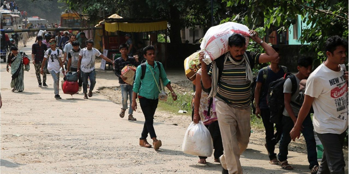 दशैँका लागि सीमाक्षेत्रमा घर फर्किनेको सङ्ख्या बढ्दै