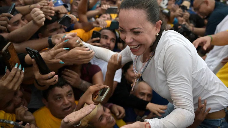 विपक्षी नेतालाई नोबेल पुरस्कार दिएपछि भेनेजुएलाले नर्वेमा रहेको दूतावास बन्द गर्‍याे