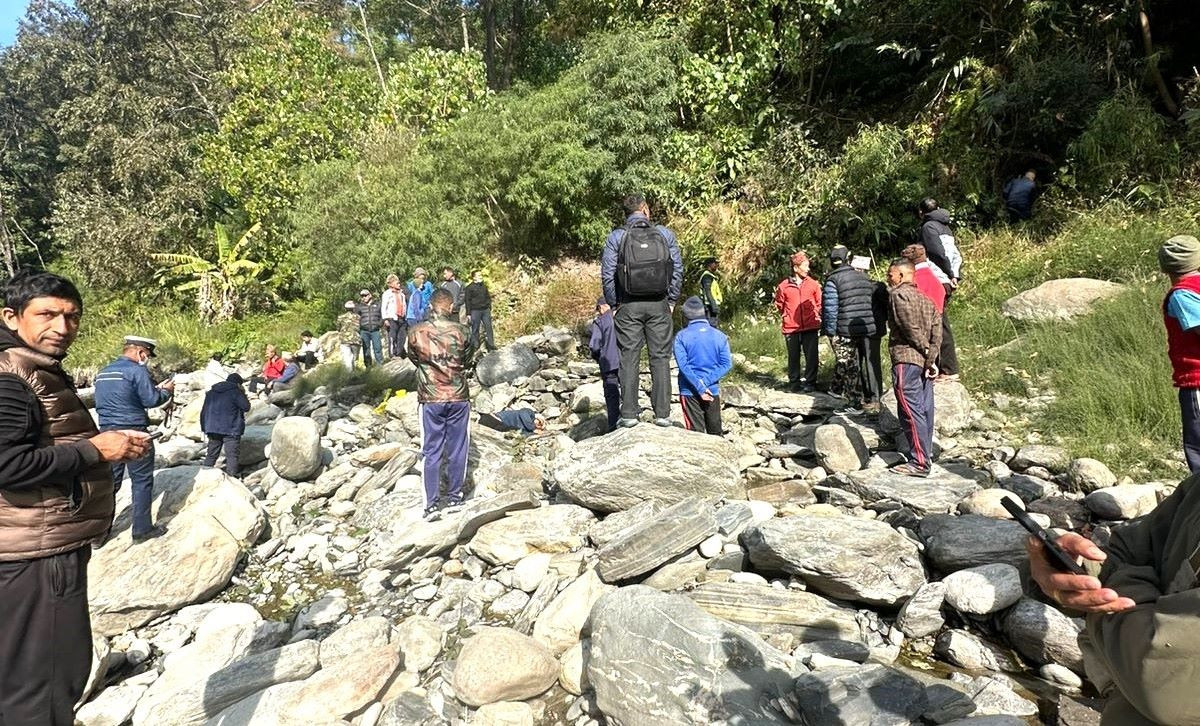 ट्याक्सी दुर्घटनामा चालकको मृत्यु