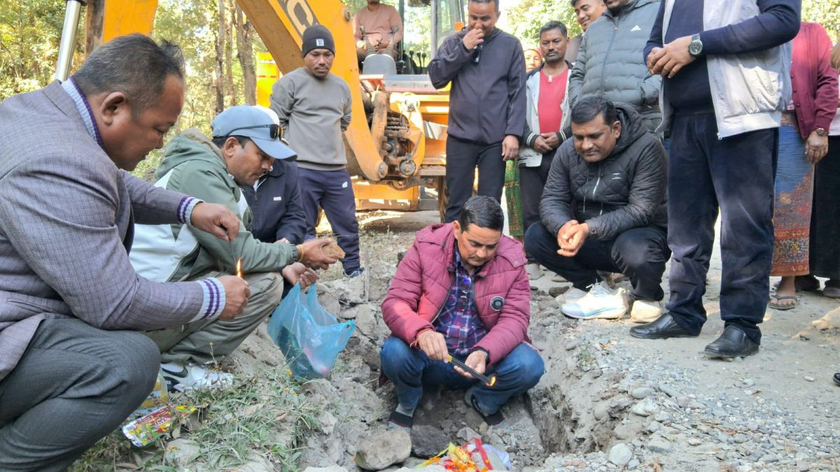 कालिका नगरपालिका चक्रपथ : गैरीबारी, चापागौँडीदेखि शेरबास सडक शिलान्यास