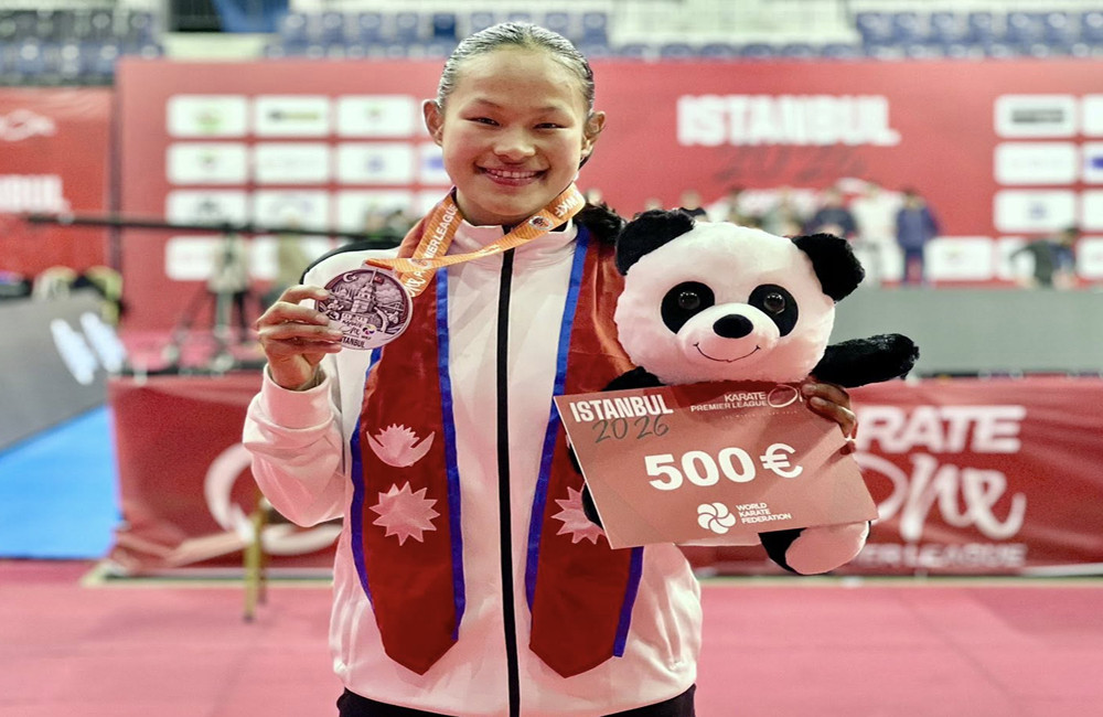 एरिकालाई विश्व कराते प्रिमियर लिगमा रजत पदक