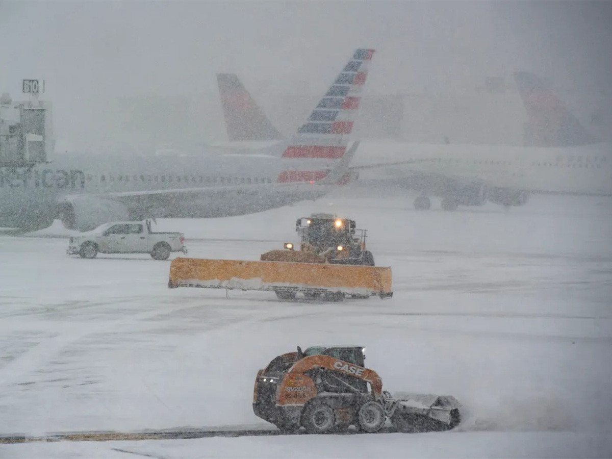 अमेरिकामा अत्यधिक हिमपात, २४ सय भन्दा बढी उडानहरू अवरुद्ध