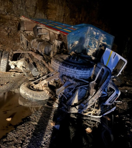 पाल्पामा टिपर दुर्घटना हुँदा चालकसहित चार जनाको ज्यान गयो