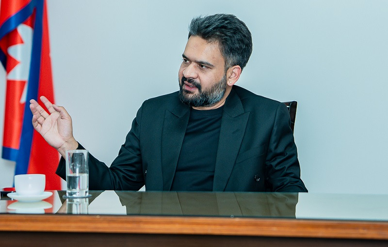 सेवा प्रवाहलाई अझै प्रभावकारी बनाउनुपर्नेमा प्रधानमन्त्री शाहको जोड