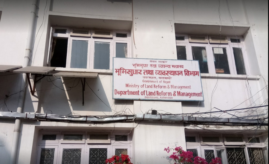 मालपोत जलेपछि भूमाफियाको रजगज: पाल्पामा सार्वजनिक जग्गा हडप्ने गिरोह सक्रिय, आफ्नै पुर्ख्यौली थलो फेरि किन्न बाध्य स्थानीय