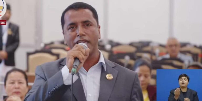 जनताप्रति बेइमानी गर्यो रास्वपाले : नेकपा प्रमुख सचेतक दुलाल