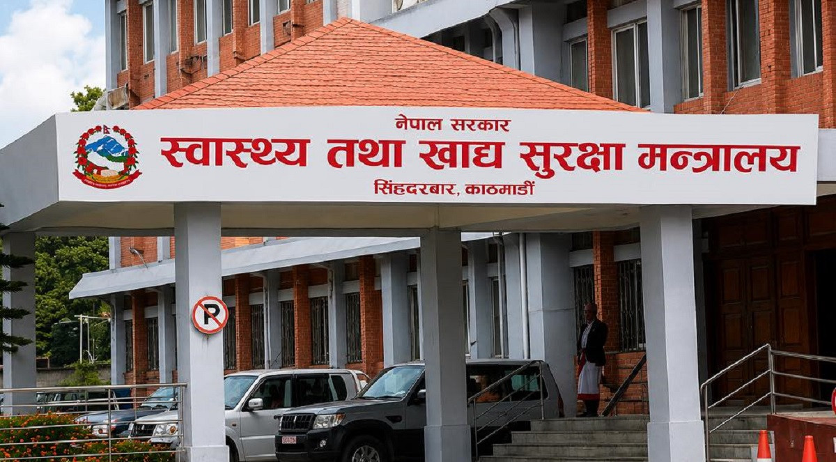 नक्कली औषधि फेला परेपछि स्वास्थ्य मन्त्रालयद्वारा बजार अनुगमन, १५ भन्दा बढी फार्मेसीलाई कारबाही