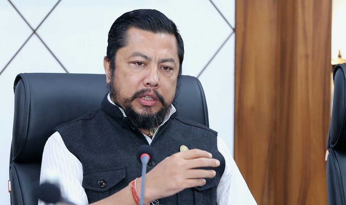 ऊर्जामन्त्री श्रेष्ठ भन्छन् : जोखिमपूर्ण हिमताल फुटाएर जलस्तर घटाउने योजना बनाउँदैछौँ