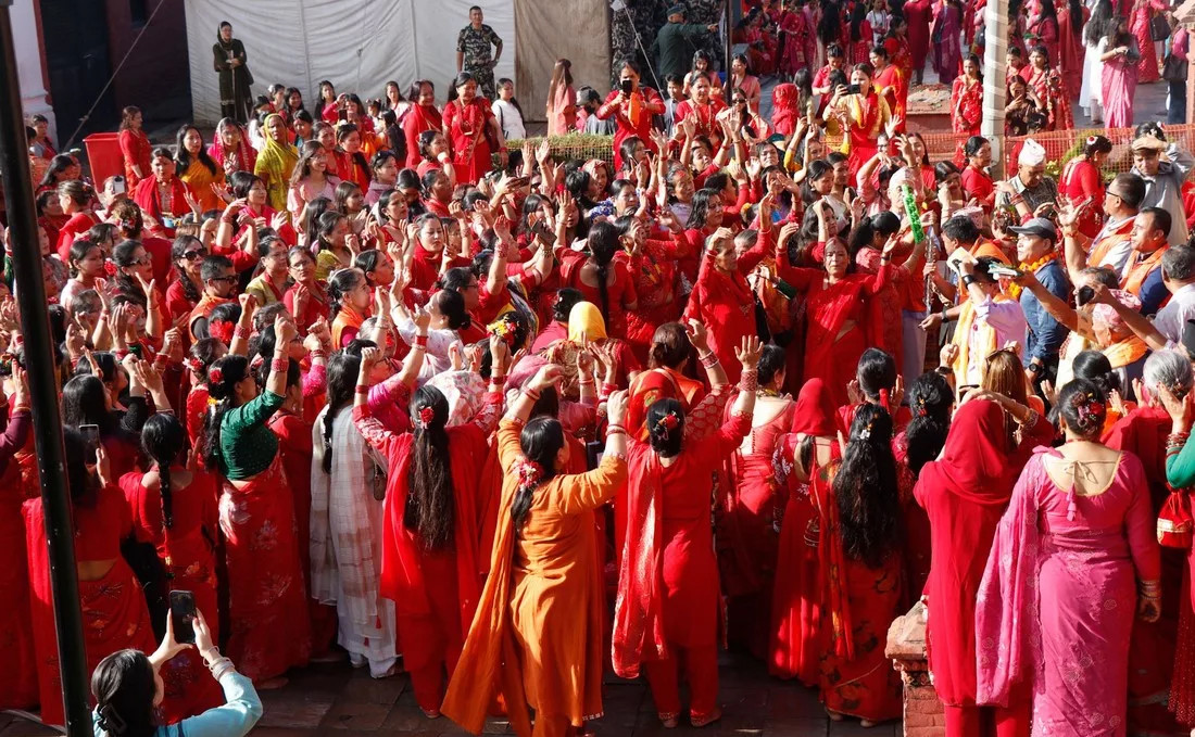 आज हरितालिका तीज, शिव–पार्वतीको पूजा गर्दै व्रत