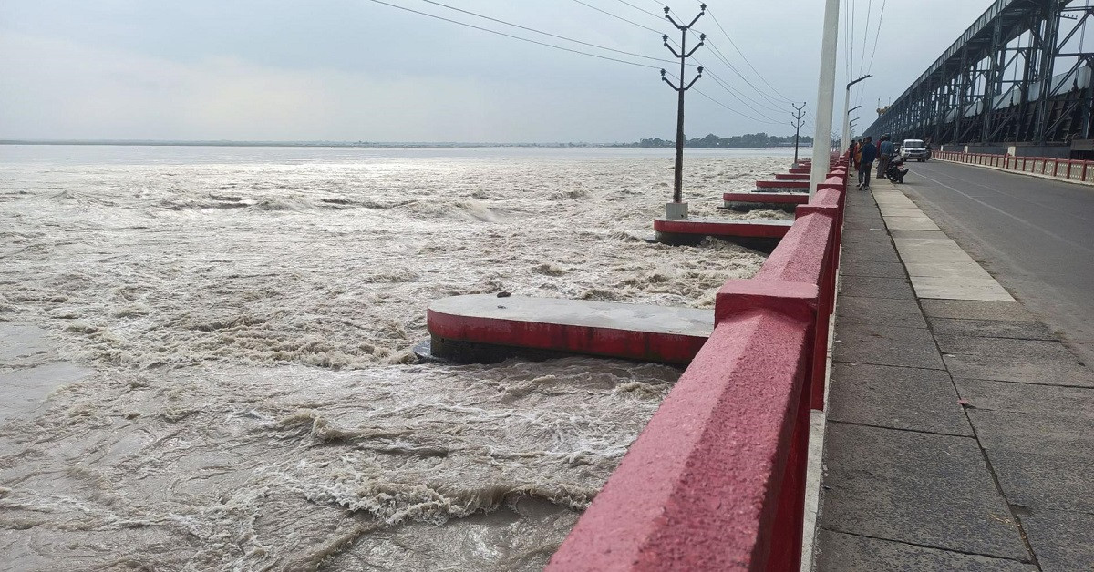 सप्तकोशीमा पानीको बहाव बढेसँगै ३१ ढोका खोलिए